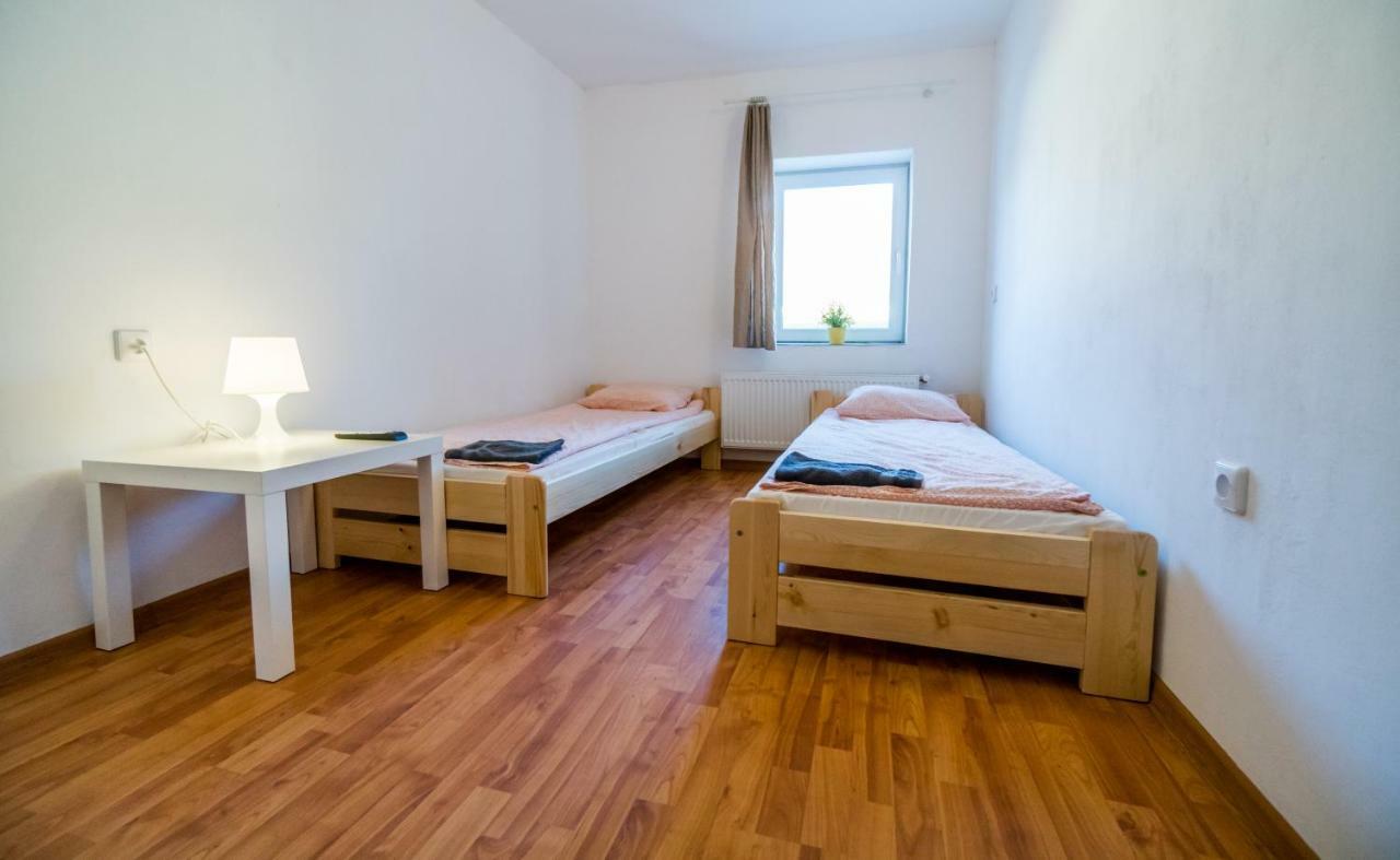 Noclegi Woku Świebodzice Buitenkant foto